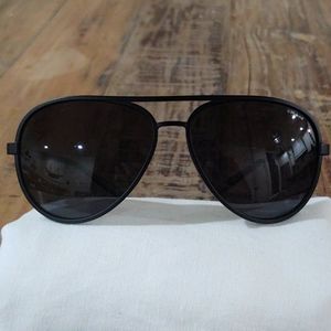 Polarized Aviator Sunglasses - Black lightweight
